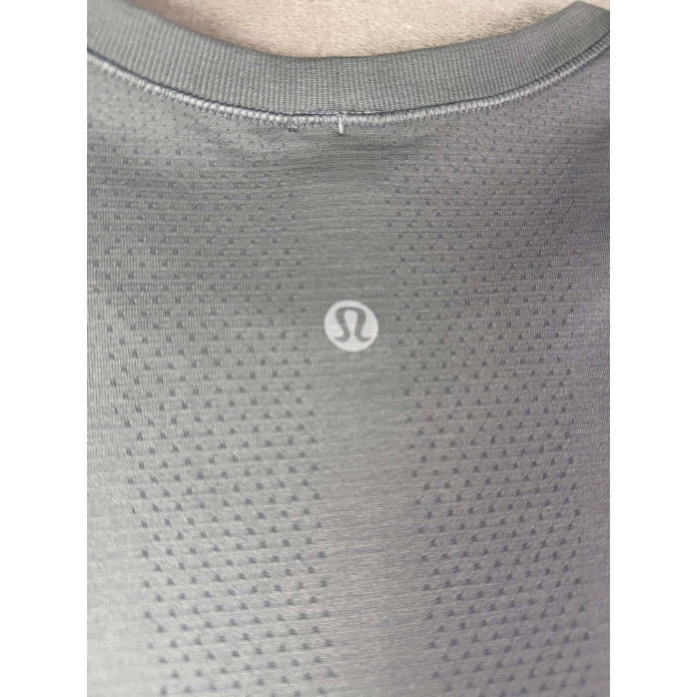 Lululemon Swiftly Breathe Muscle Tank Top Grey Size 4 Seamless Athletic Running - Picture 5 of 8